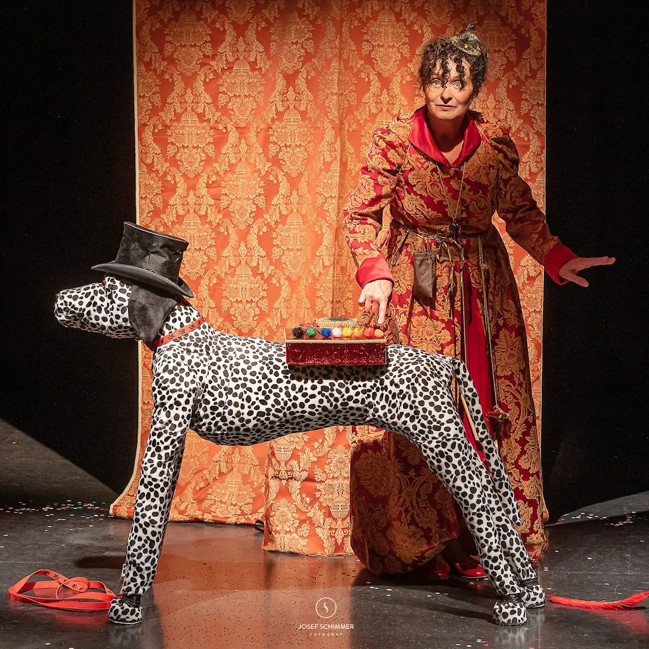 Manege frei! Der Hundeflohzirkus