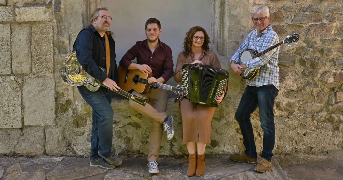IRISH & SCOTTISH FOLK – BLUES – BLUEGRASS