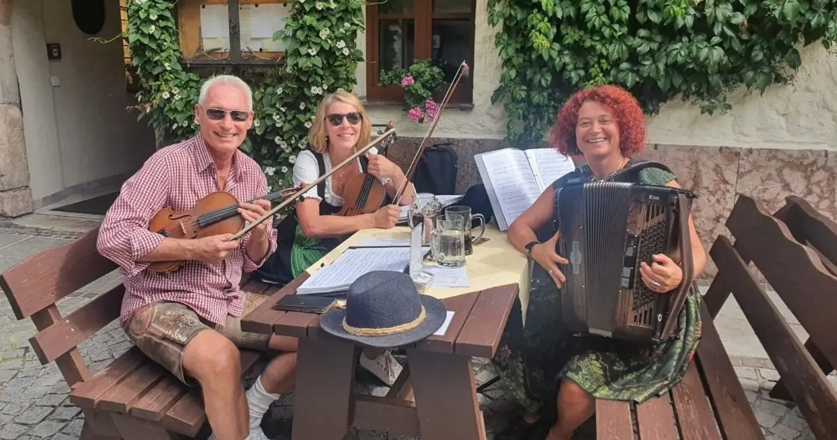 Lions-Charity Wein.Fest.WELS mit dem TRIO ALGATRI (Wiener Lieder)