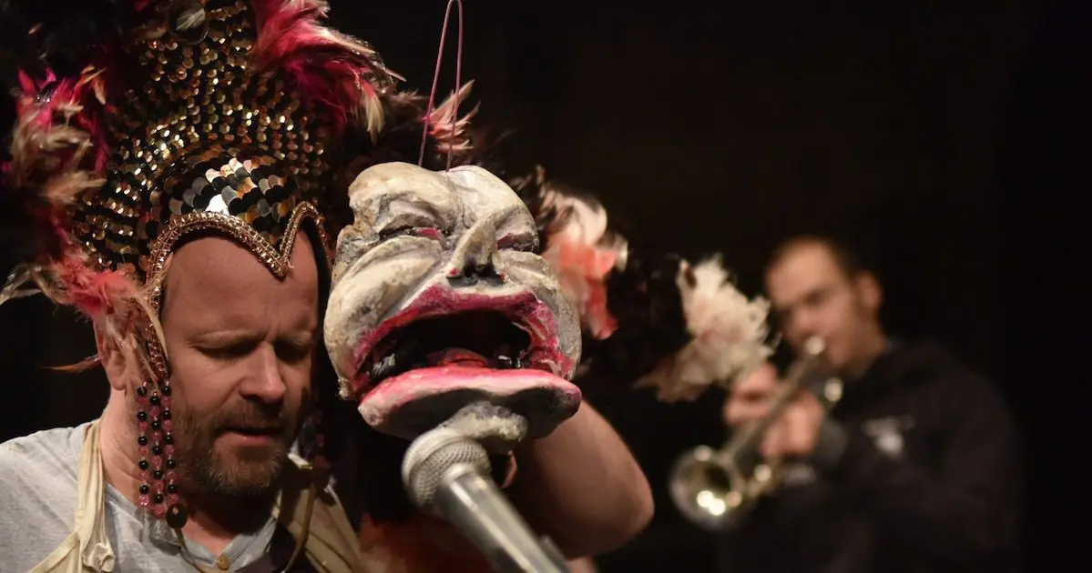 33. Welser Figurentheaterfestival | Songs for Alice