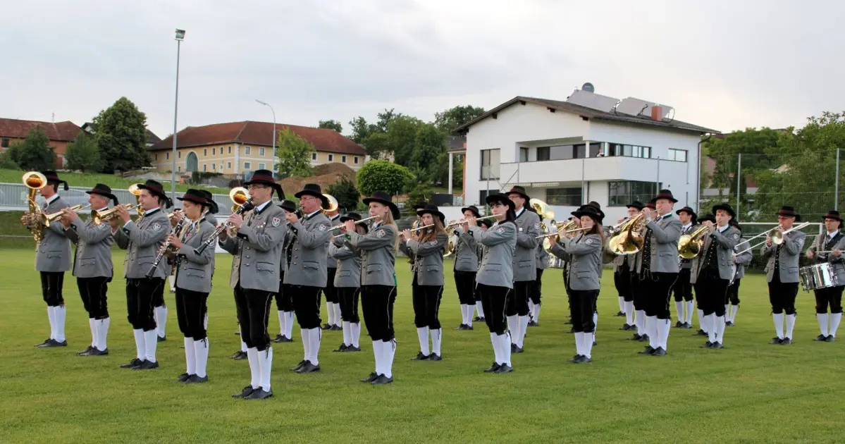 Welser Burggartenkonzerte 2025 | Musikverein Weißkirchen an der Traun