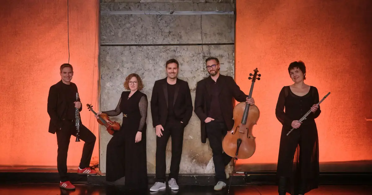 CROSSNOVA ENSEMBLE