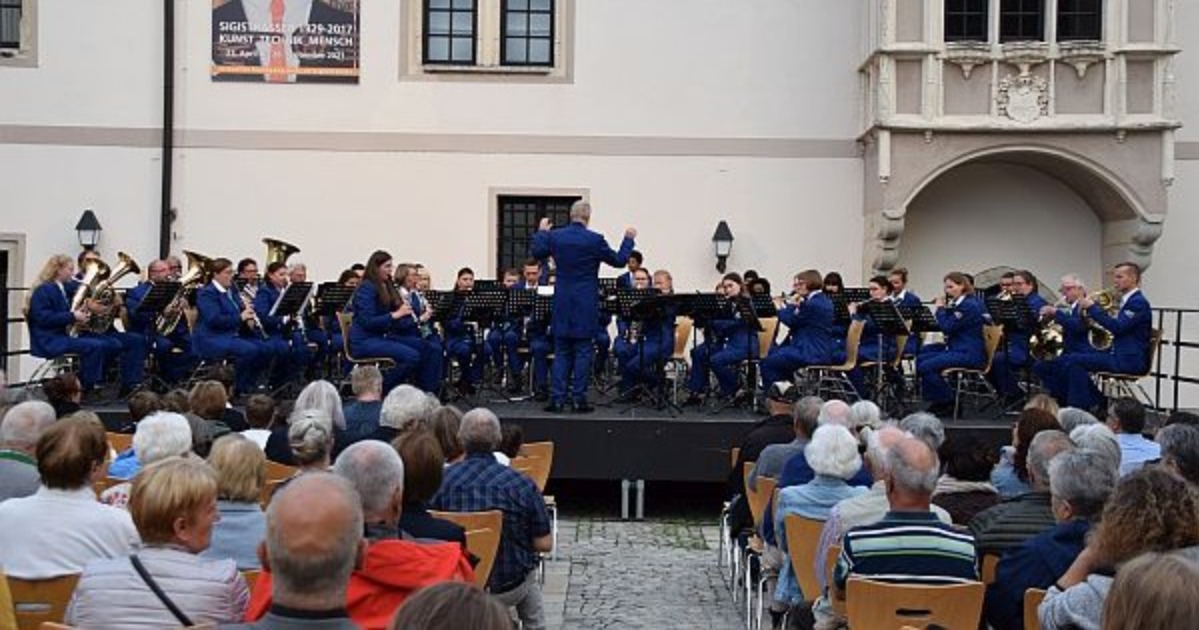 Eröffnungskonzert 40 Jahre Burggartenkonzerte Wels