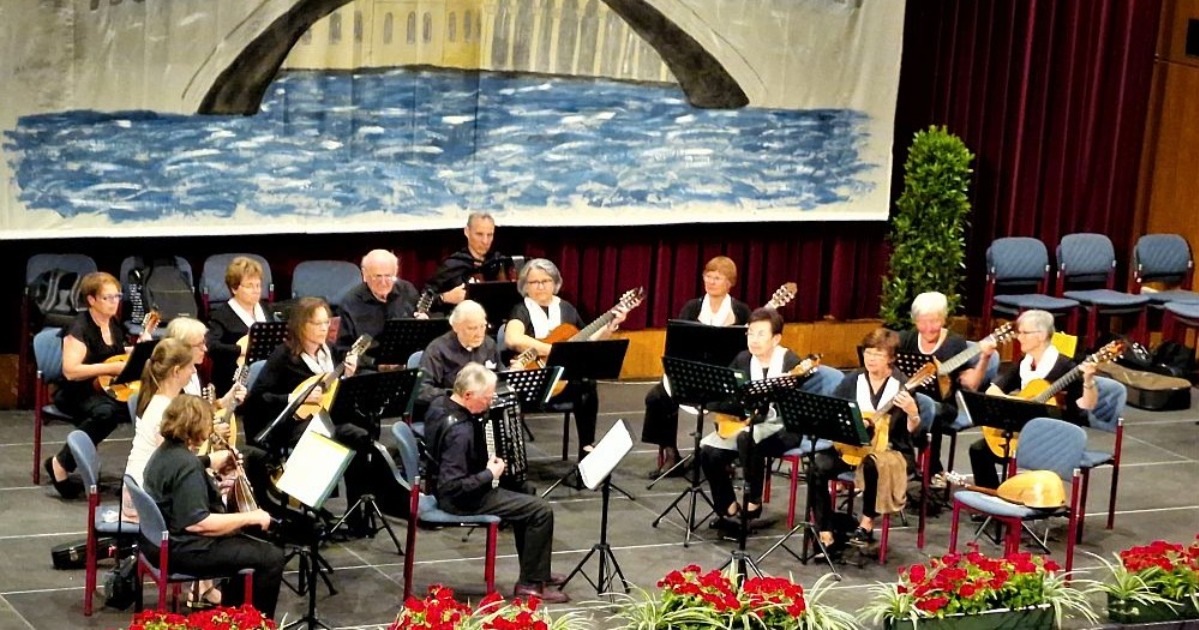 Mandolinen-u.Gitarren-Orchester Wels gemeinsam mit dem Ensemble der „Akkordianer“