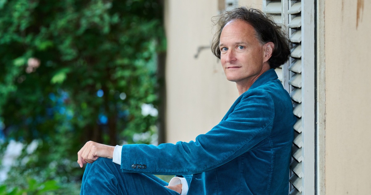 Literaturgenuss bei Wein und Kerzenschein mit Stefan Kutzenberger